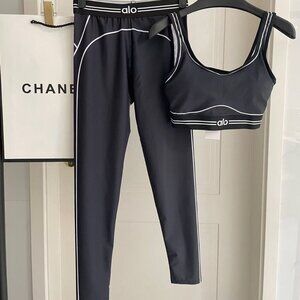 Alo Yoga Black Backless Bra + High-Waisted Leggings Fitness Two-Piece Set